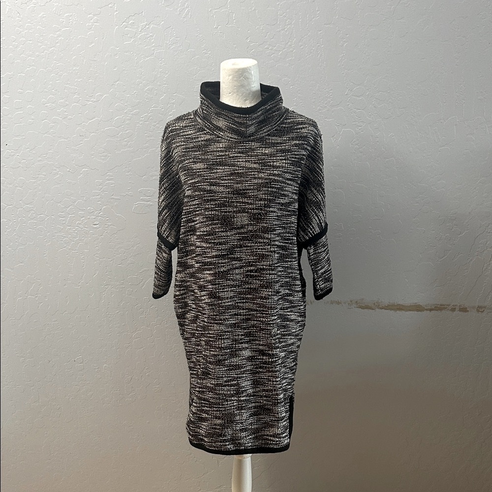 Max Studio Black and Gray Midi Dress
